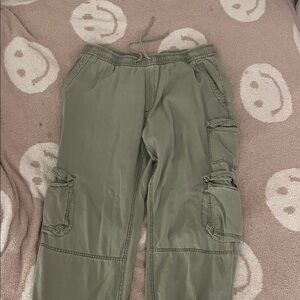 Old Navy Women's Olive Cargo Pants